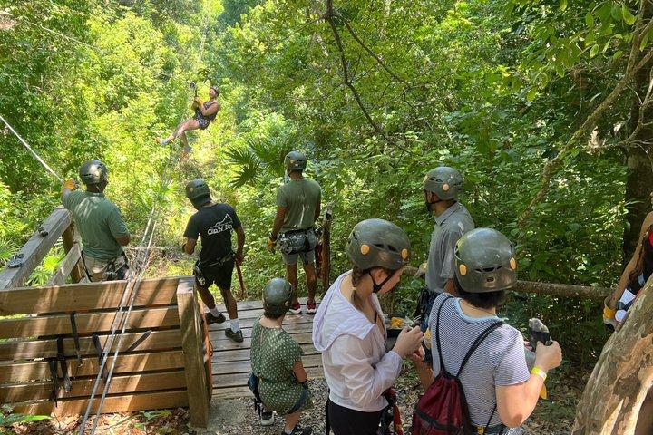 Roatan 35-Minute Private Guided Canopy Zipline Tour