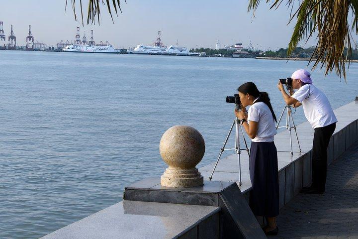 Manila Flavors and Sunset Private Tour