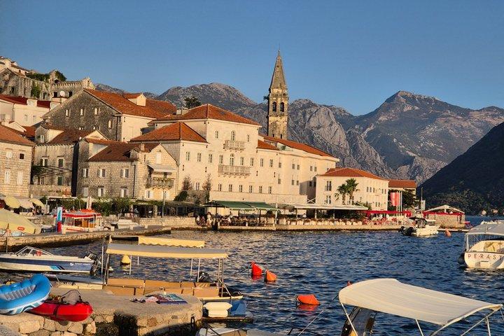 Privater Transfer und Mini Tour Podgorica nach Budva Kotor Perast