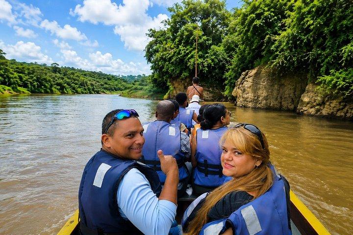 Private Tour: Emberá, Waterfall and Chagres River