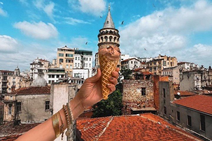 Echoes in Istanbul - A Cinematic Audio Journey Through the City
