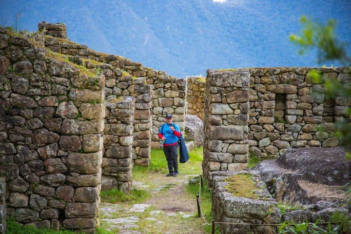 2 - Dia Inca Trail para Machu Picchu com VistadomeTrain