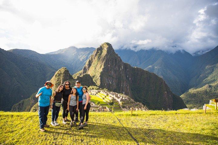 2 - Dia Inca Trail para Machu Picchu com VistadomeTrain