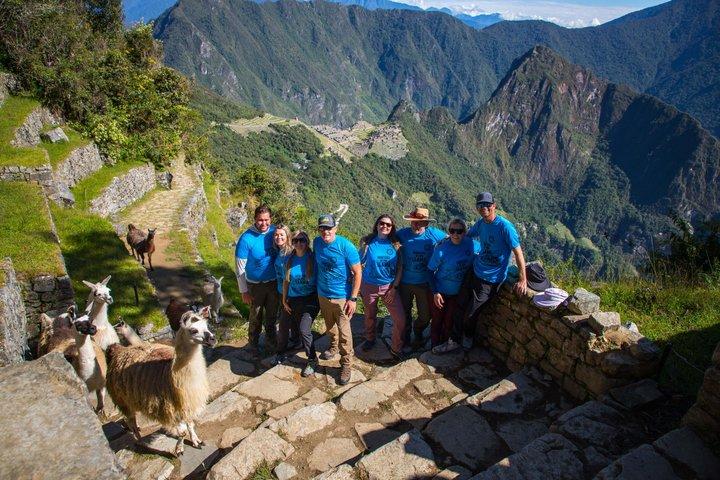 2 - Dia Inca Trail para Machu Picchu com VistadomeTrain
