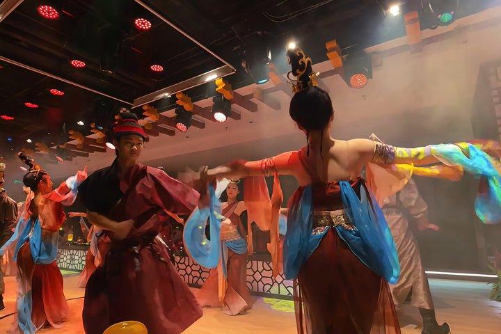 Shanghai Lang Palace Feast Six Era Dinner Show Experience