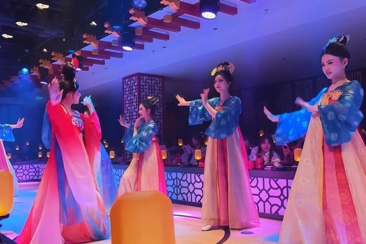 Shanghai Lang Palace Feast Six Era Dinner Show Experience