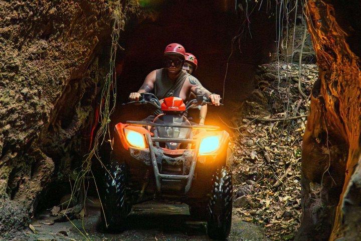 クバー・バリ ATVアドベンチャー（洞窟と滝付き）