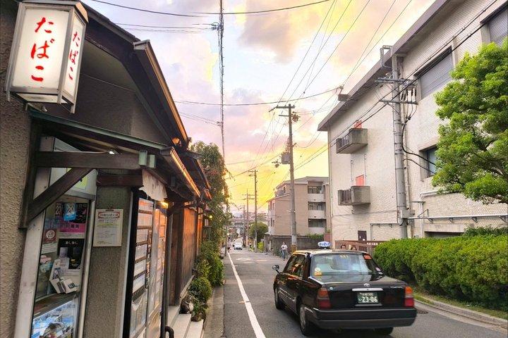 京都ダークヒストリーツアー：侍、芸者、幽霊と秘密の祇園