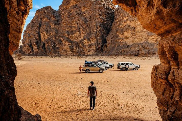 2 Hour Wadi Rum Jeep Tour
