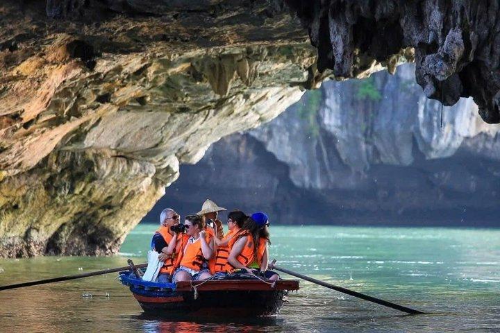 ハノイ・アマンダクルーズ発ハロン湾豪華クルーズ1泊2日