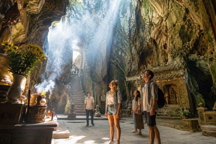 Da Nang: Marble Mountains, Monkey Mountains, Lady Buddha, Am Phu