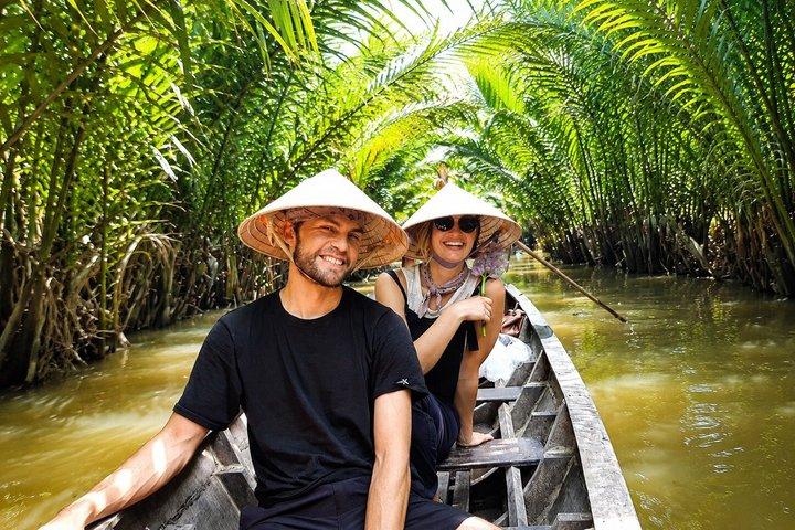 HCMから：ビンチャンパゴダとメコンデルタ日帰り旅行、ボートライド