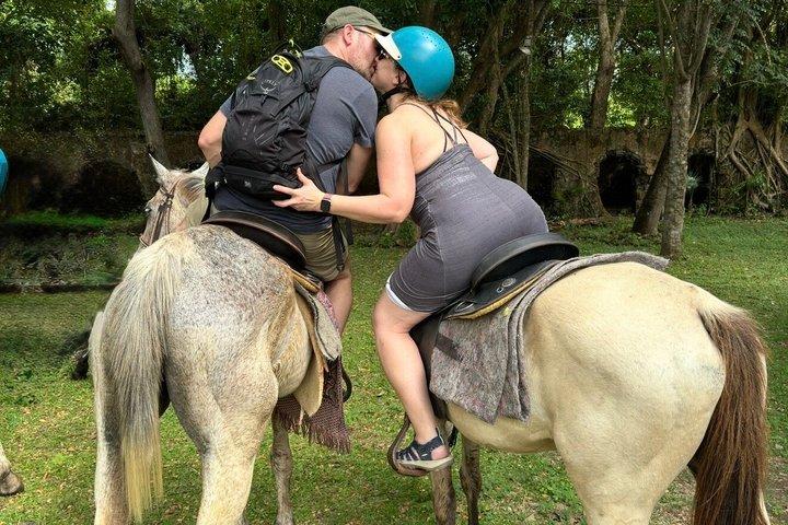 East Coast Horseback ridning og rum smagsoplevelse