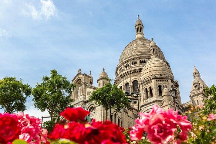 Best of Paris Guided Full Day City Tour with a Local