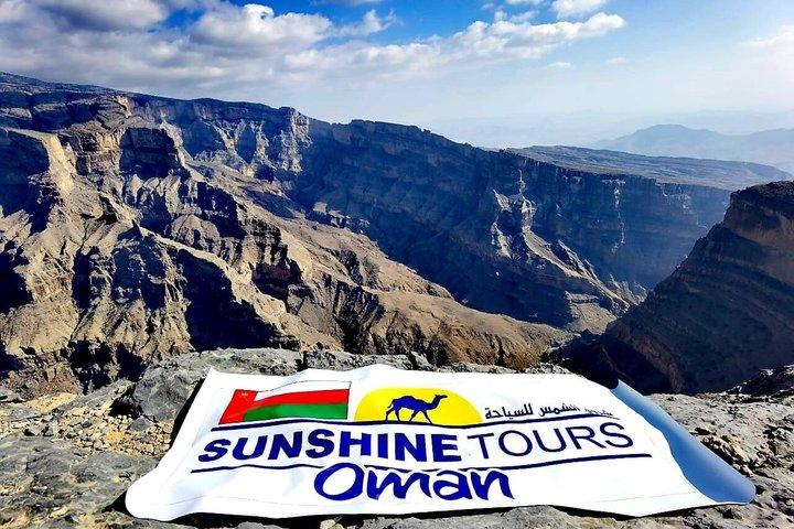 Sharing Tour Nizwa Fort Souq Al Hamra and Jebel Shams