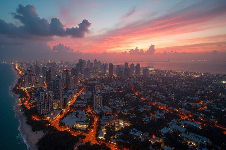 Miami privévlucht bij zonsondergang en skyline