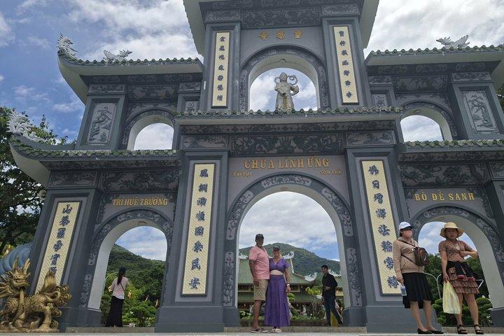 ダナン：プライベートソントラ半島半日車旅行