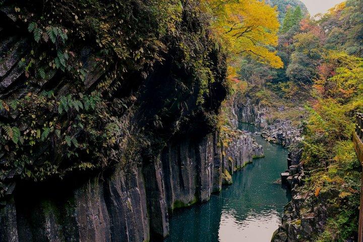 阿蘇山、高千穂峡、または黒川温泉からの福岡日帰り旅行