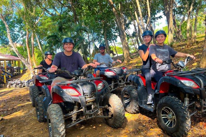 ジャングルアドベンチャーの組み合わせ：クワッドバイクと乗馬