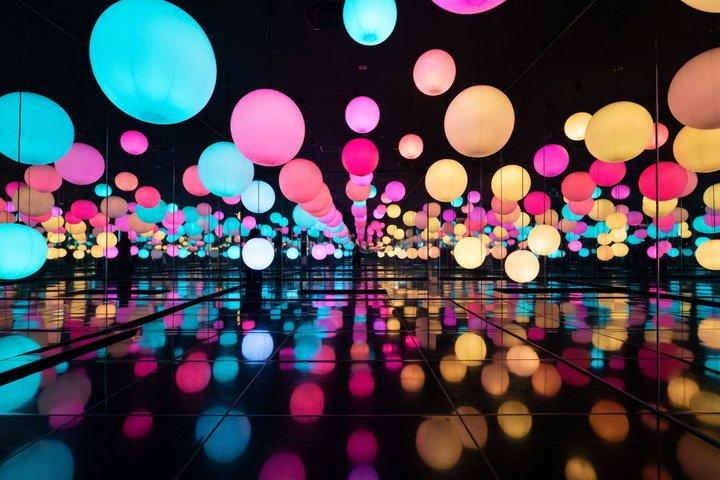 東京プライベートツアー:チームラボプラネッツ&浅草