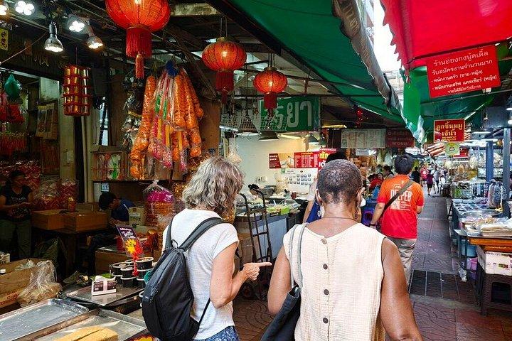 バンコクの朝：チャイナタウンのフード＆マーケットツアー