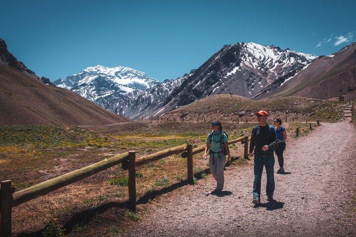 Hike to Confluencia Camp in Aconcagua