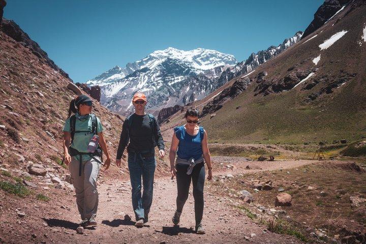 Hike to Confluencia Camp in Aconcagua