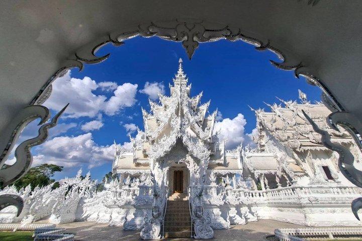 チェンマイ発チェンライ日帰りツアー: White Temple & More w/ Lunch