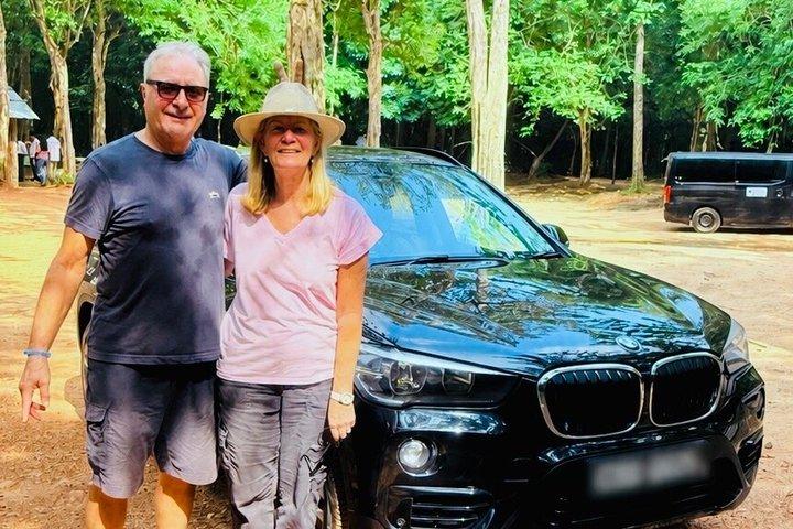スリランカ遺産野生動物と観光列車ツアーBMW SUV10日間