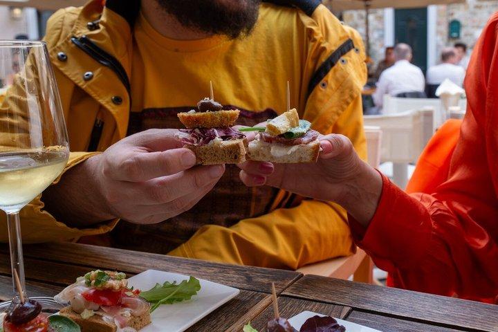 ヴェネチアは地元の人のように:ユダヤ人ゲットー料理、ワイン、チケッティ