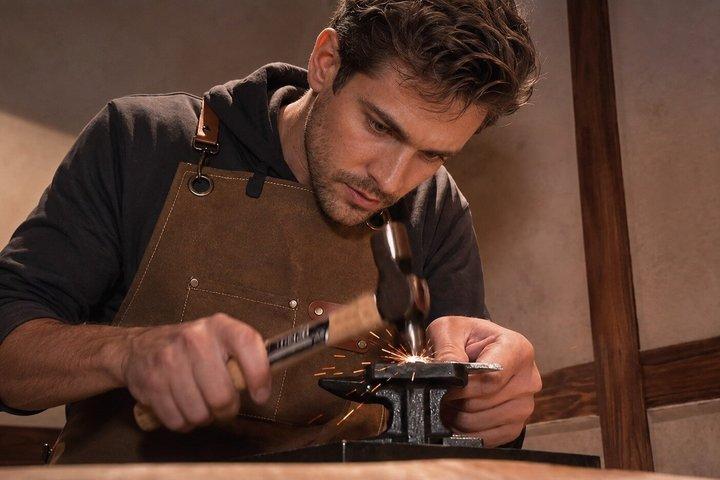 Kyoto Hacer un Shuriken de metal en una casa ninja real