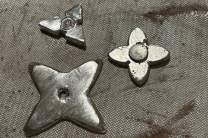 本物の忍者屋敷で金属手裏剣を作る京都