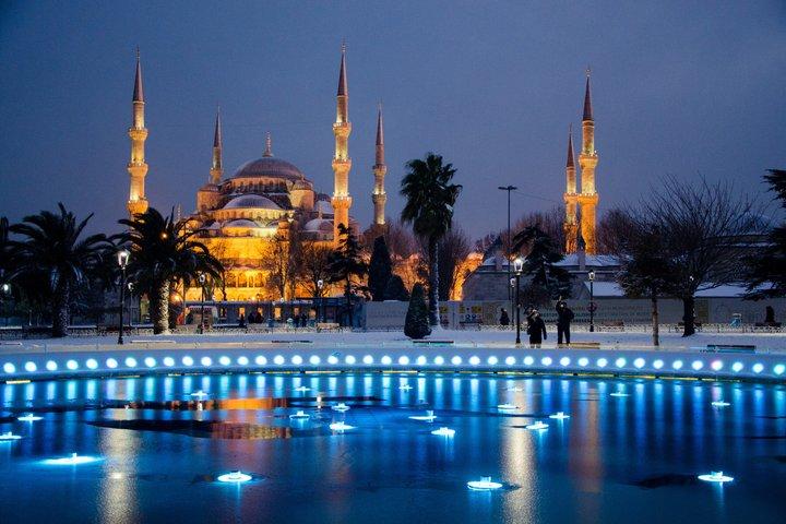 Istanbul in the Dark Historic Walk and Photo Journey