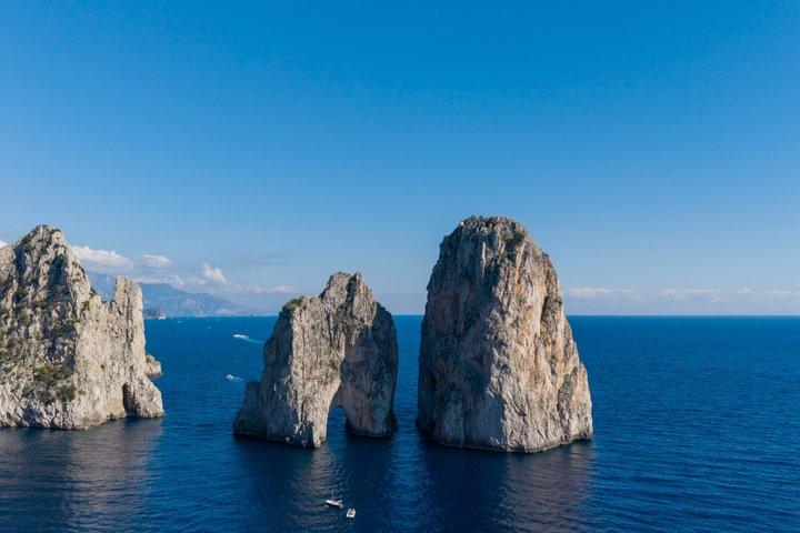 3-stündige private Bootstour über die Insel Capri