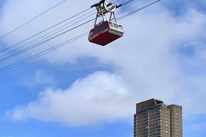 ニューヨーク市からのパノラマトラムフェリーとスペイン語バスツアー