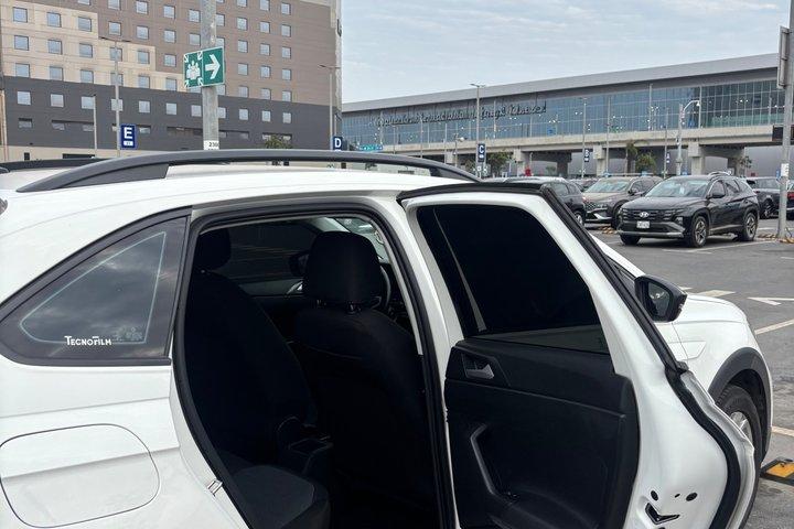 ホルヘ・チャベス空港への、または空港からの送迎サービス