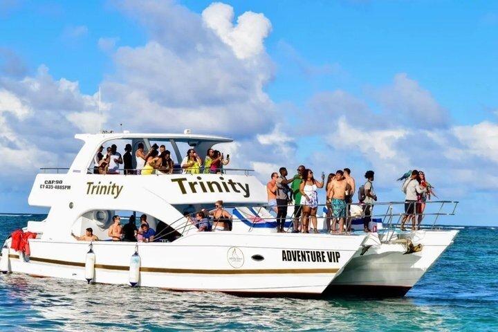 Punta Cana Bootsparty: Open Bar & Live DJ