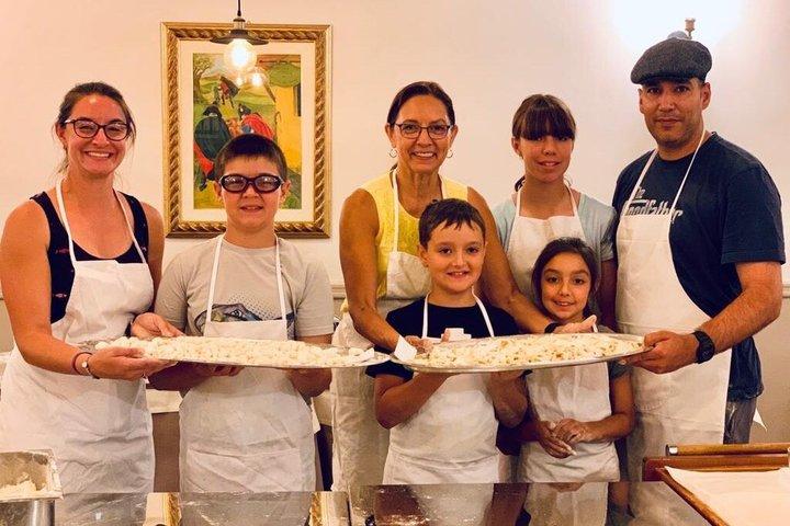 Rome Cooking: TRASTEVERE Pasta & Tiramisu Making with Fine Wine