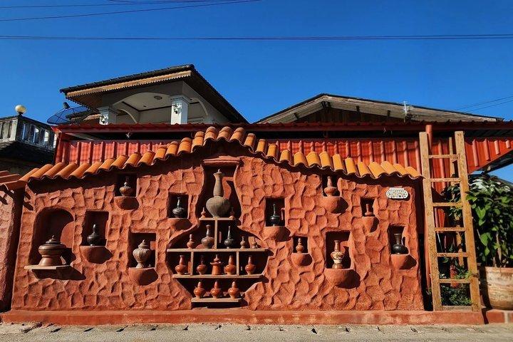 チェンマイランナー木造寺院とバーンタワイクラフトツアー