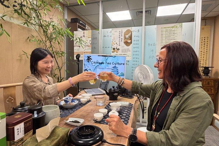 上海で試飲付き中国語ティーアートワークショップ