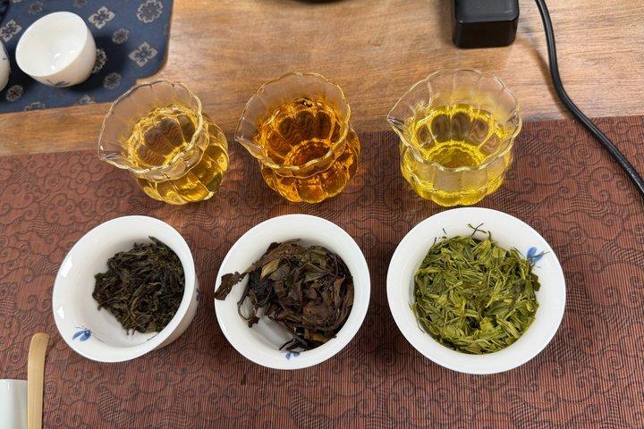 上海で試飲付き中国語ティーアートワークショップ