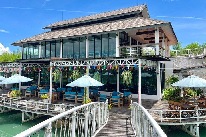 チェンマイランナー木造寺院とバーンタワイクラフトツアー