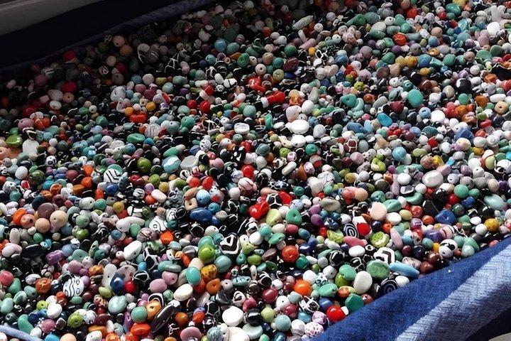 動物孤児院とビーズ細工のナイロビサファリウォーク