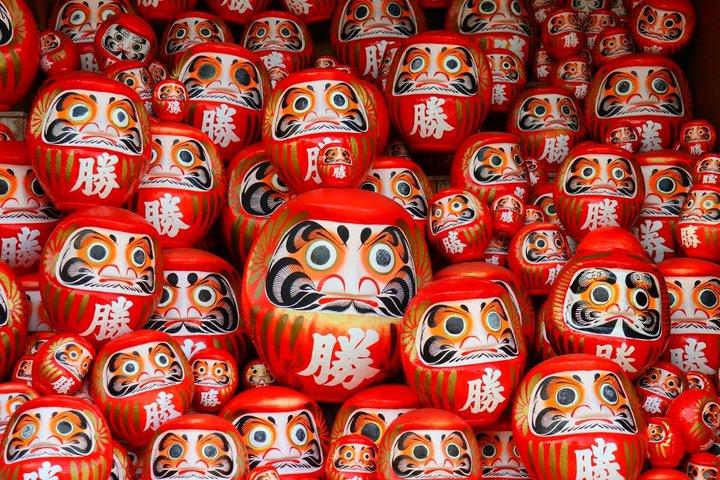 Entdecken Sie den Katsuo ji Tempel und das Glücks-Daruma Japans