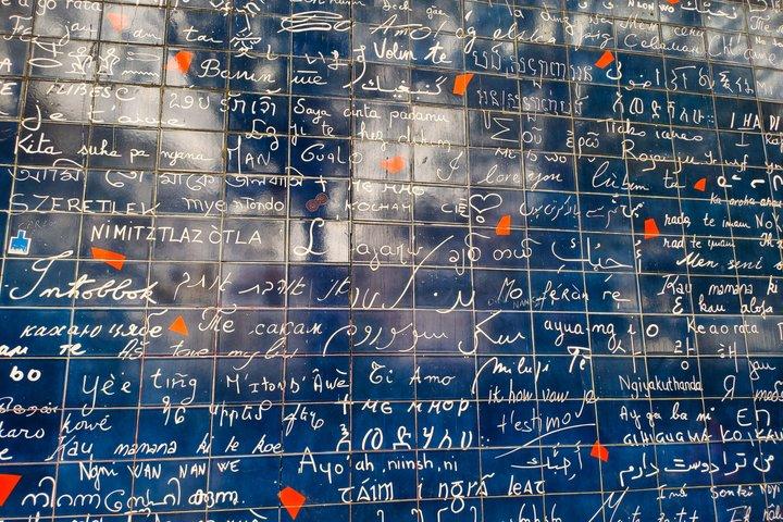 Montmartre Self Guided Walking Tour with Audio Guide