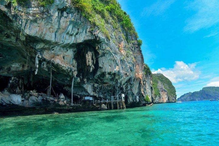 Phi Phi & Bamboo Island Hopping from Phuket by Premium Catamaran