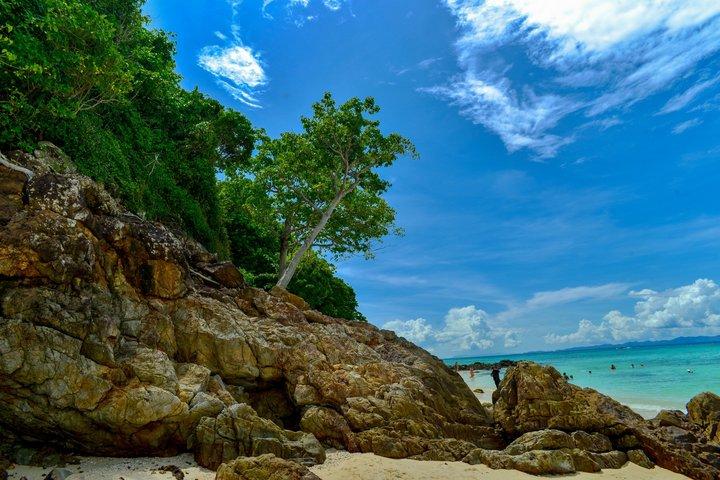 Phi Phi & Bamboo Island Hopping from Phuket by Premium Catamaran
