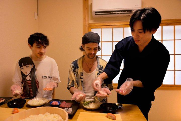 Experiencia de fabricación de sushi en Kioto