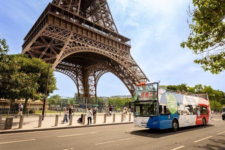 パリ・トゥートバス乗り降り自由バスツアー（オプショナルクルーズ）