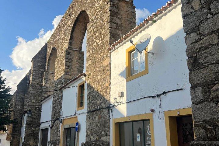 Entdecken Sie Evoa mit dem Praca do Giraldo Walking Tour